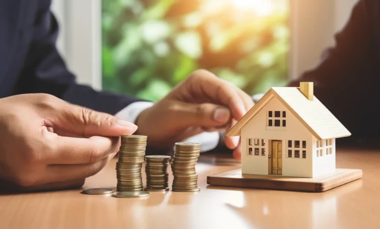 Imagem representando a herança para viúvos, com moedas e uma casa em miniatura, simbolizando o direito à herança.