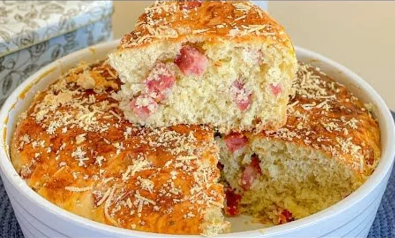 Pão caseiro de colher, fácil de fazer e sem necessidade de sovar.