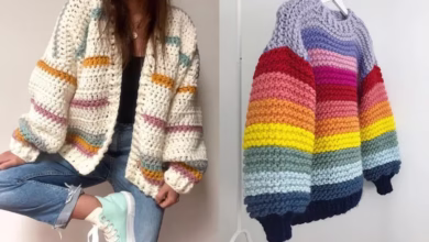 Suéter de crochê colorido com pontos simples, peça quentinha e estilosa para o inverno.