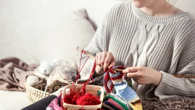 Peças de crochê coloridas e delicadas para a primavera de 2025.