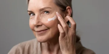 Imagem ilustrativa sobre dicas de como conquistar uma pele saudável mesmo após os 50 anos.