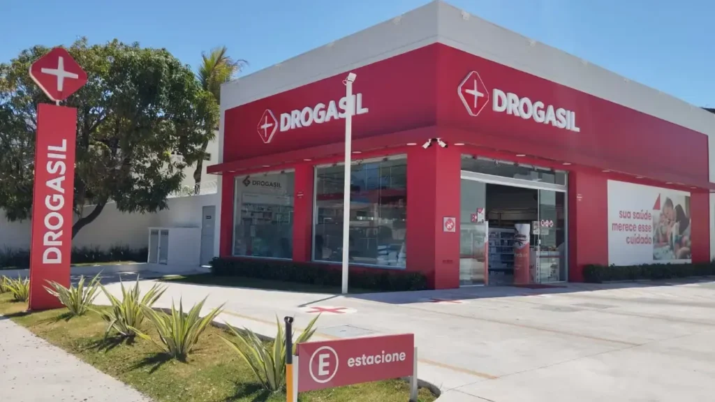 Drogasil Fachada de uma loja Drogasil, pertencente à RD Saúde, que se posicionou sobre a decisão da Anvisa.