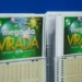 Bilhete da Mega da Virada 2025 com destaque para a data 31/12 e elementos gráficos como fogos de artifício, simbolizando o sorteio especial de Ano Novo.